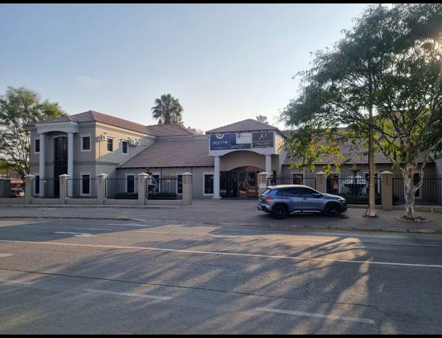 780M² BUSINESS FOR SALE IN BO-DORP